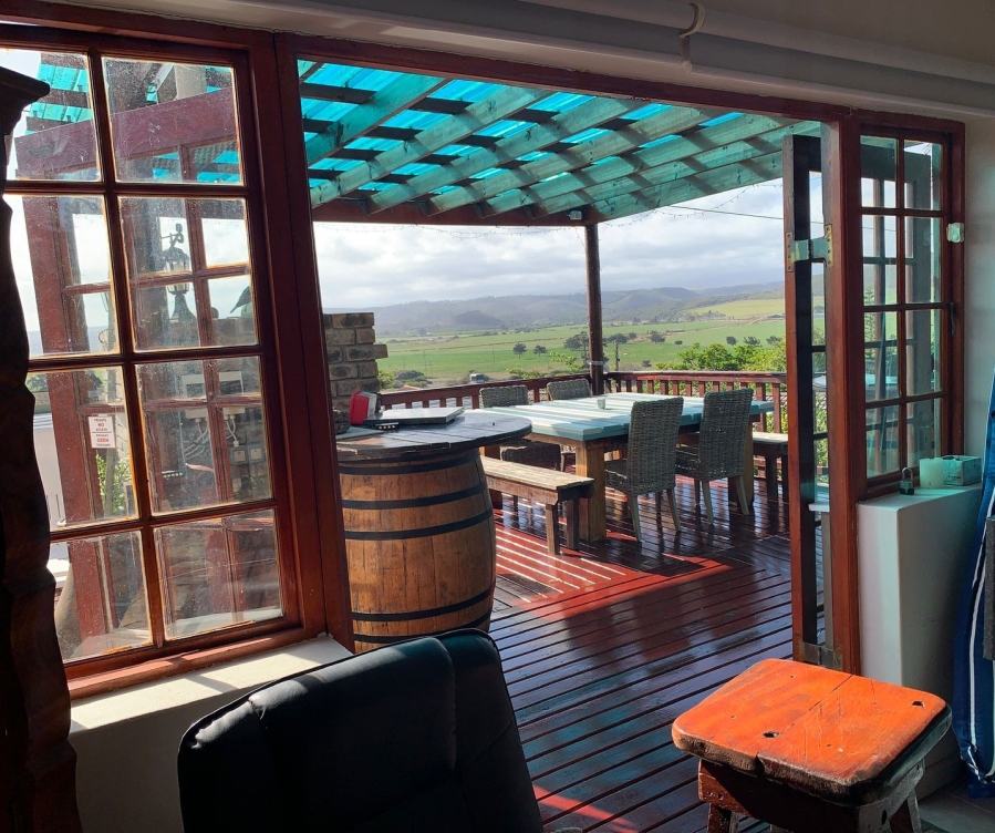 4 Bedroom Property for Sale in Fraaiuitsig Western Cape